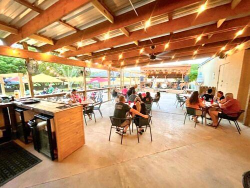 Maven's Inn&Grill Canyon Lake Buitenkant foto
